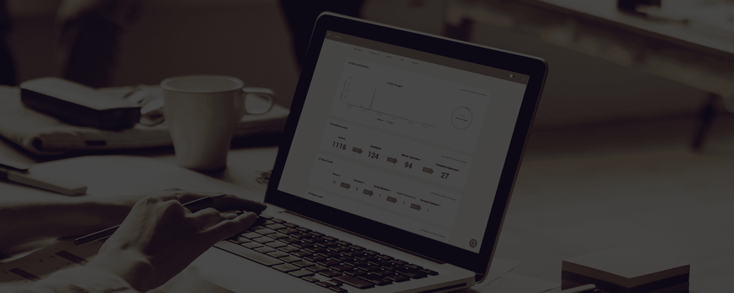 header-laptop-dark